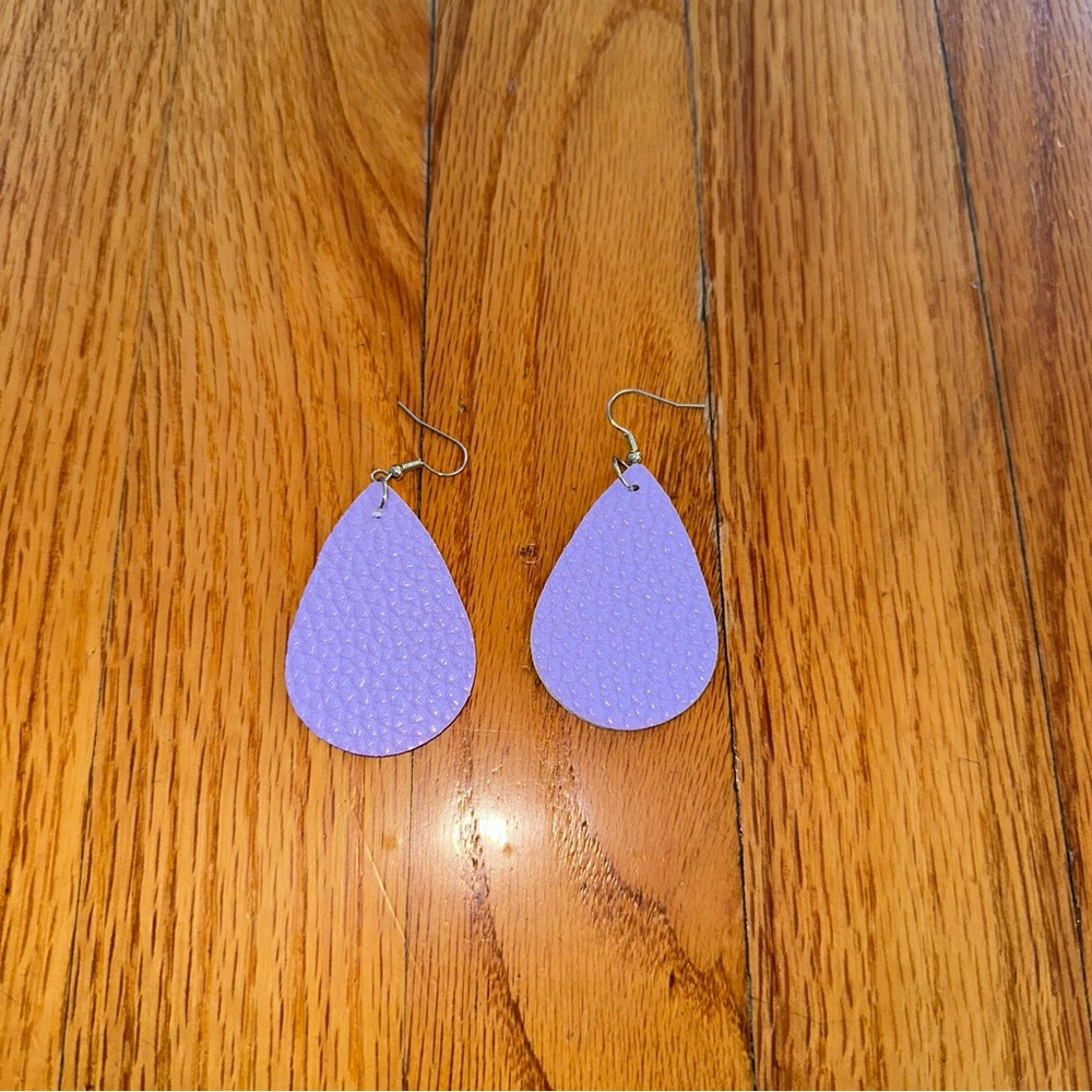 Hand made earrings 🌸